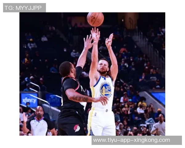 库里对阵开拓者罚球次数激增显示规则调整带来的利好影响 库里对阵开拓者罚球次数激增显示规则调整带来的利好影响