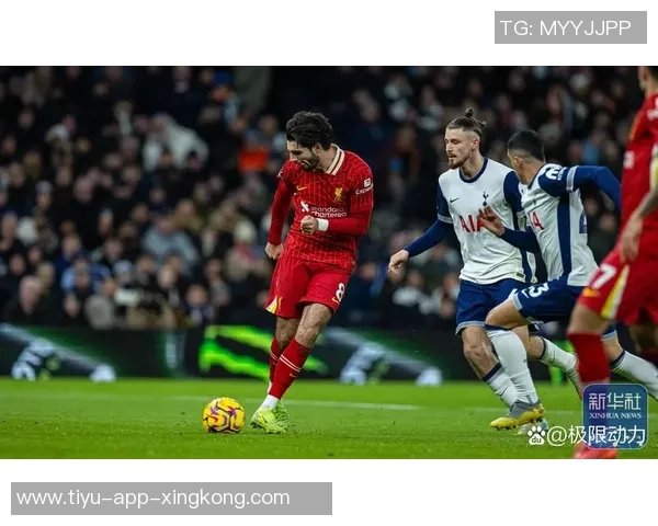 埃梅里谈对阵利物浦：尊重斯洛特调整球队的过程与挑战